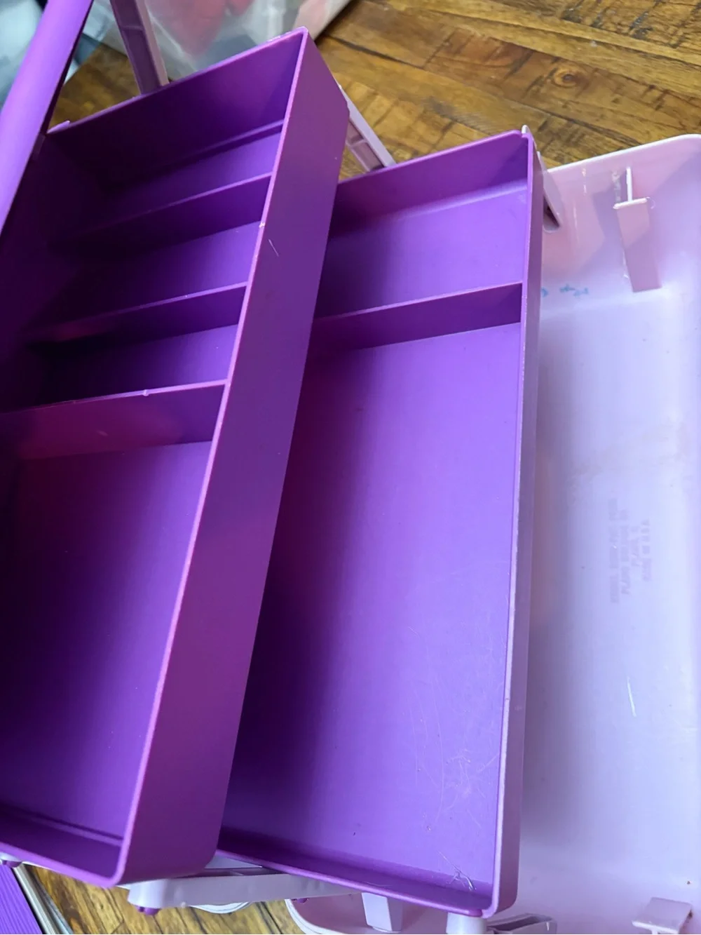 Cute Vintage lilac Caboodle